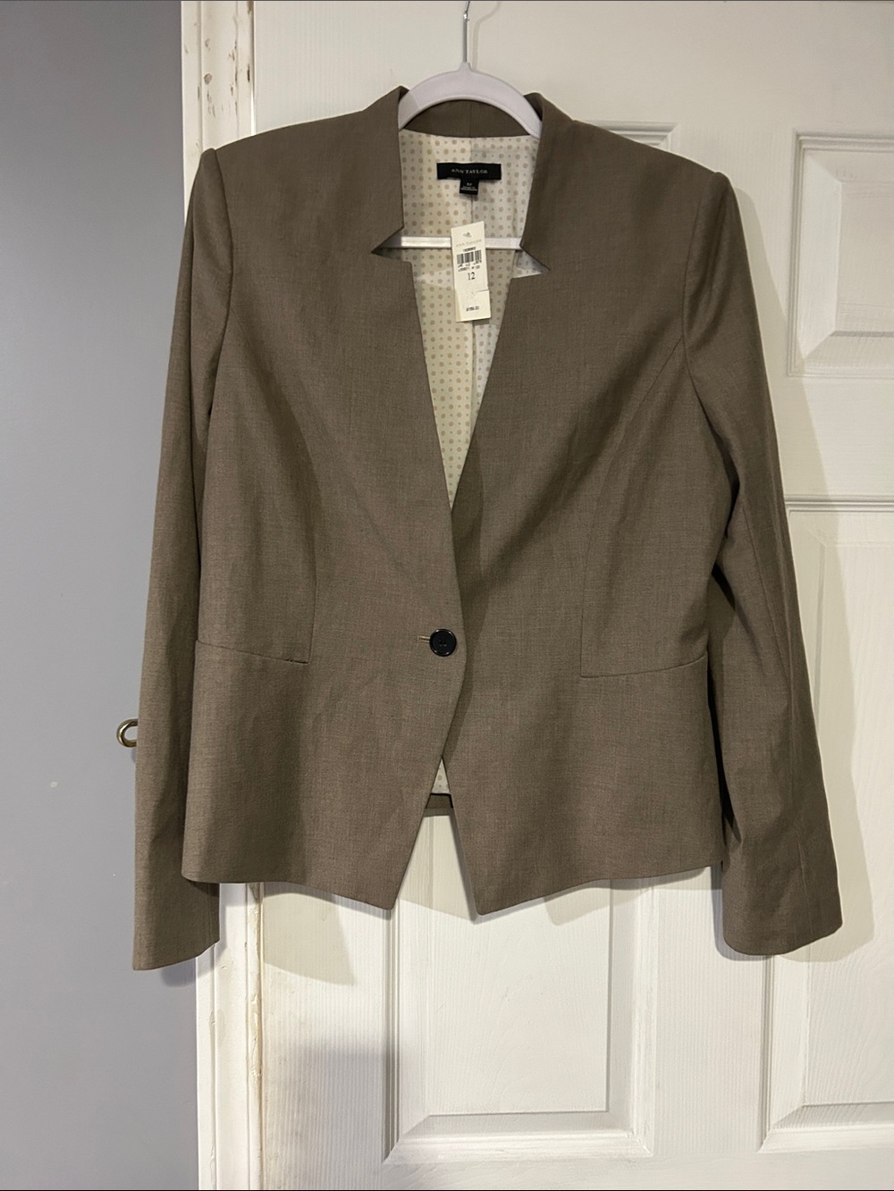 Brand New! Ann Taylor Olive-Taupe Single-Button Collarless Blazer Sz 12